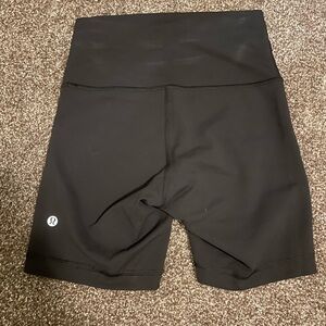Lululemon wunder under 6” shorts